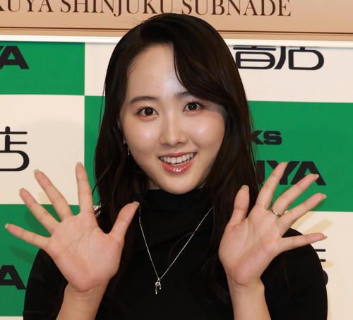 本田望結、お団子ヘア＆浴衣姿を披露　「ちょっとだけ、暑さが和らぐ気が…」反響