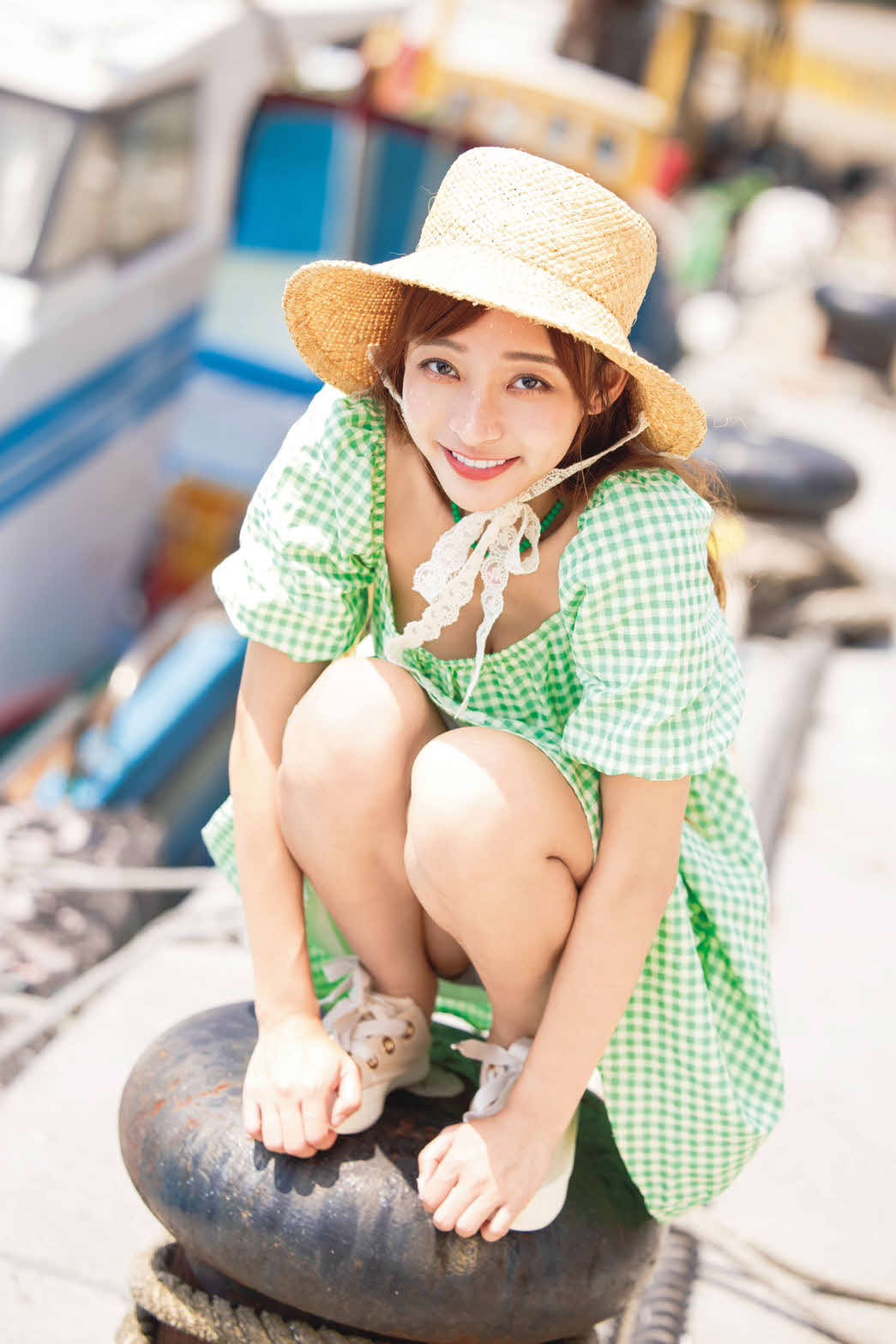 リン・シャンの日本版初写真集「薫－Kaoru－」の掲載写真（C）莉奈／講談社