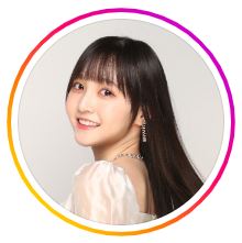 フジコーズ小杉怜子がノースリーブ姿で韓国料理楽しむショット公開「タンスユクおいしかった」