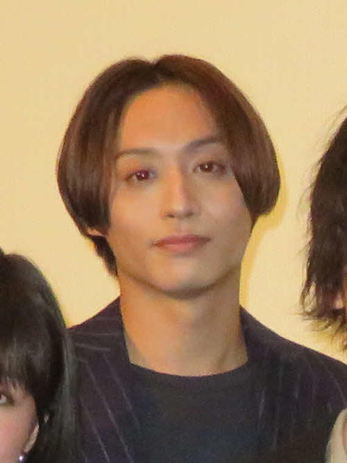 神田沙也加さんとの真剣交際公表していた前山剛久さん、３連続０文字投稿から一転「釜山」と投稿