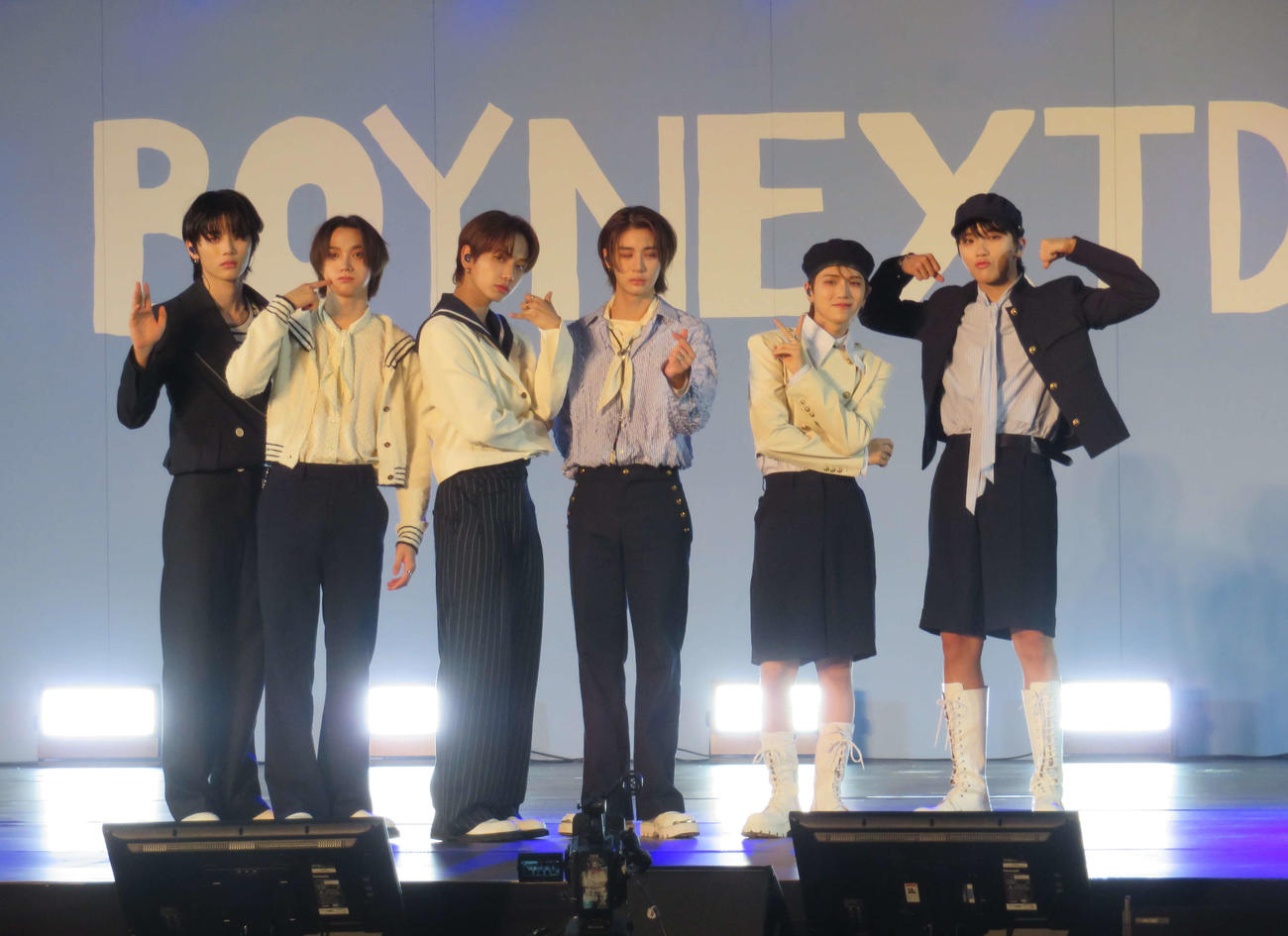 日本デビューの記念イベントを行ったBOYNEXTDOOR。左からTAESAN、SUNGHO、JAEHYUN、LEEHAN、RIWOO、WOONHAK