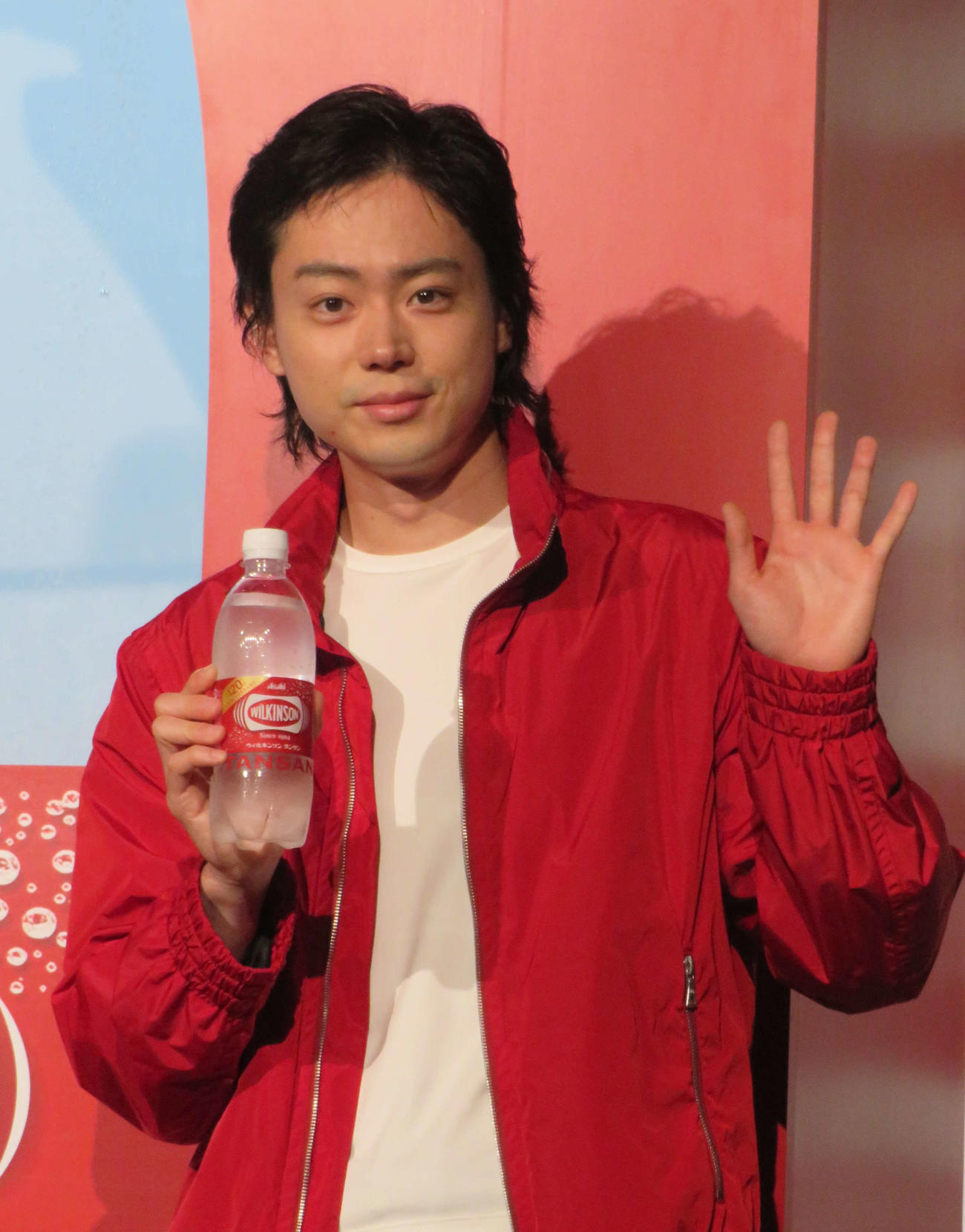 ウィルキンソンのイベントで瞬間冷却体験を行った菅田将暉