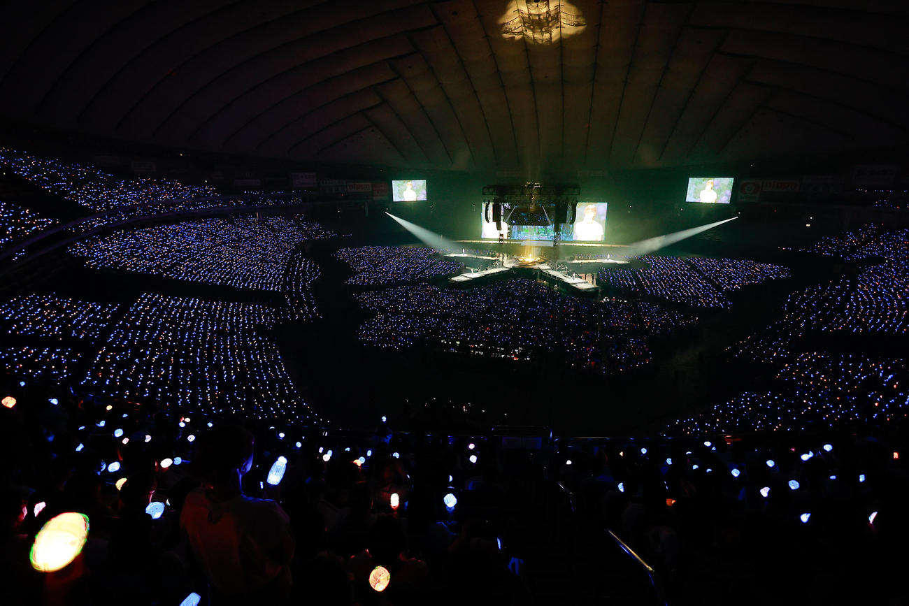 日本4大ドームツアーを東京ドームでスタートさせたTOMORROW X TOGETHER（(P)＆（C）BIGHIT MUSIC）
