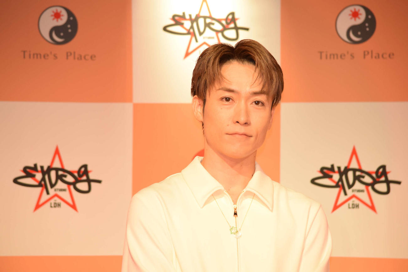 近鉄の駅ナカショッピングモールとのコラボイベントに登場したEXILE TETSUYA（撮影・阪口孝志）