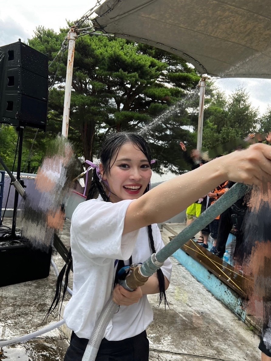 北美梨寧