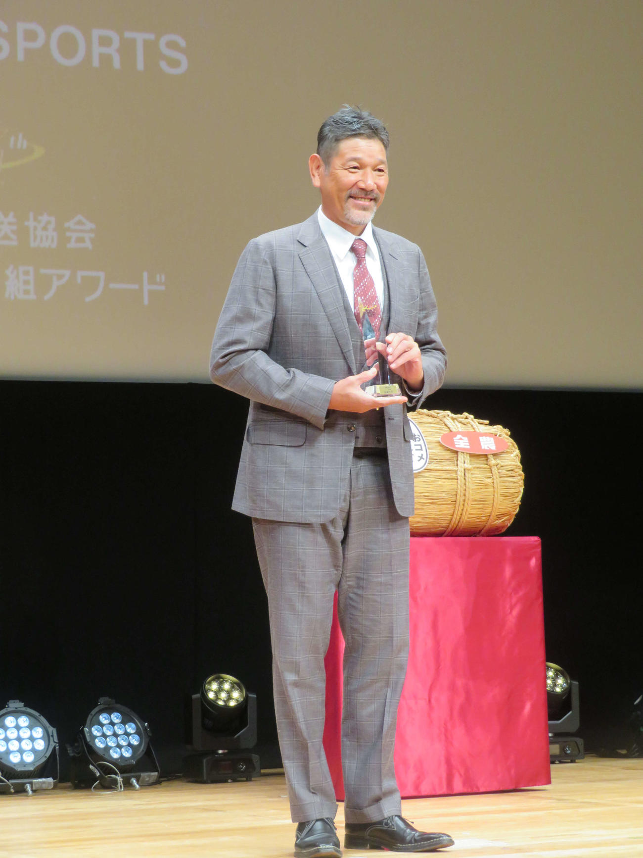 第14回衛星放送協会　オリジナル番組アワード授賞式で笑みを浮かべる下柳剛氏（撮影・村上幸将）