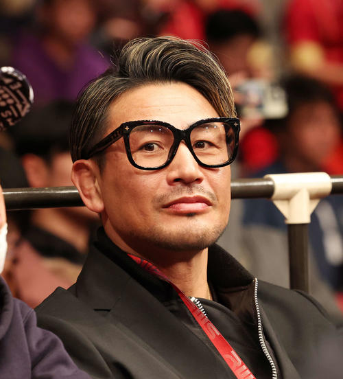 魔裟斗、5歳長男の海パン親子ショットが話題「バキバキや」「さすがDNA！」「ゆくゆくは…」