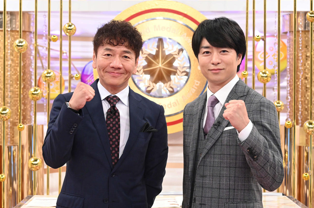 日本テレビ系パリ五輪番組のメインキャスターを務める櫻井翔（右）とスペシャルサポーターの上田晋也