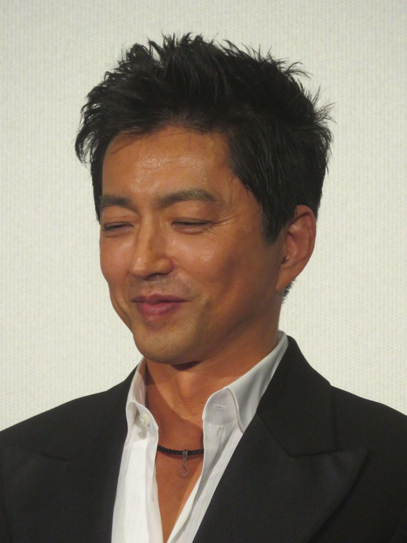 山崎賢人と吉沢亮の言葉にほほ笑む大沢たかお