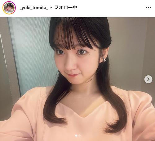 テレ東・冨田有紀アナ「頬がすぐ赤くなるタイプ」最新自撮りショットに「かわいさ半端ない」