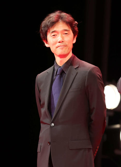 「キングダム」佐藤信介監督、大学の後輩・中村靖日さん悼む「涙が止まらなくなった」「今も信じられません」