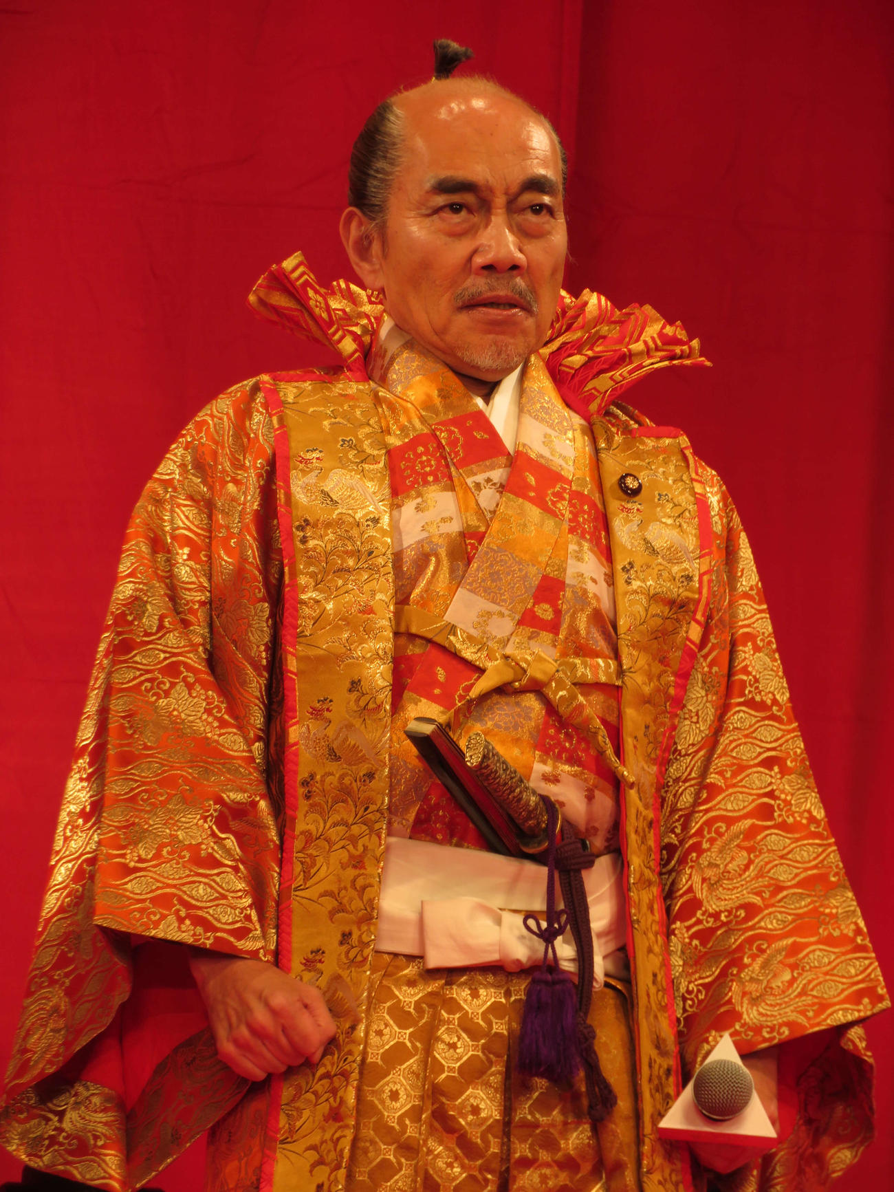 映画「もしも徳川家康が総理大臣になったら」完成披露舞台あいさつに登壇した竹中直人