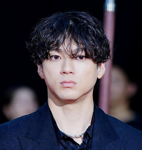 “国宝級イケメン”山田裕貴の全力変顔にファンざわつく「誰ｗ」「加工じゃなくて？」
