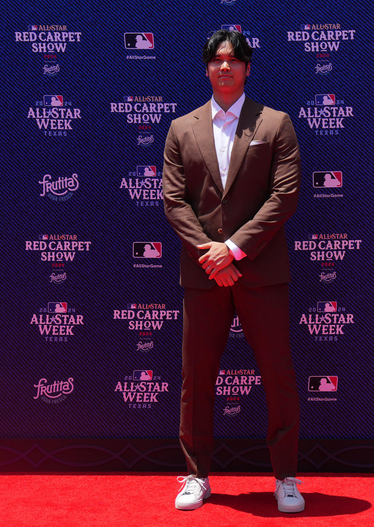 レッドカーペットに登場した大谷（撮影・横山健太）