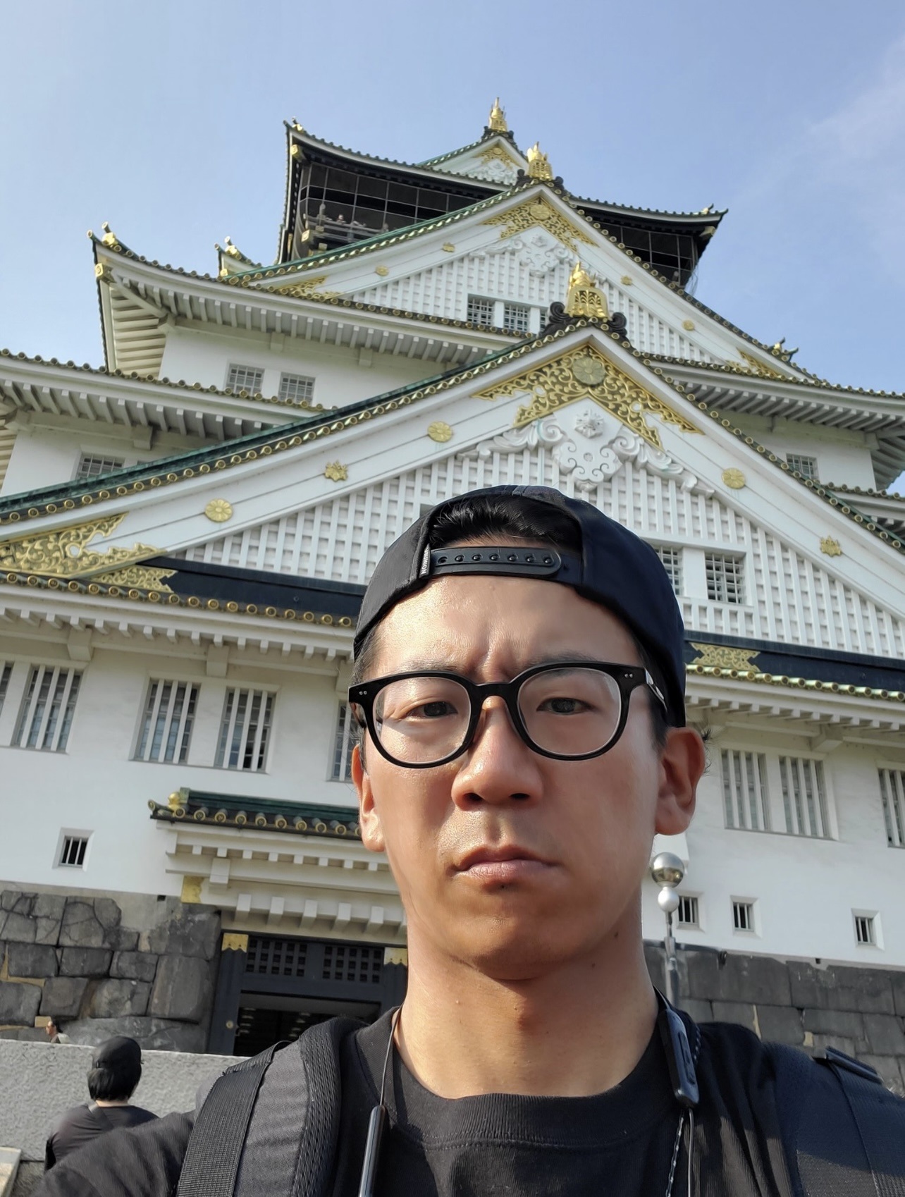 亡くなったマンホルモンの秦野隆光さんのＸ（旧ツイッターから）。6月17日には「はたの、ひとり旅に出たってよin大阪」とポスト。大阪での写真をアップしていた