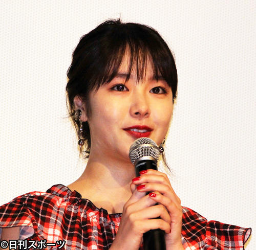 「極悪女王」出演・唐田えりか、ピンク髪などの激変姿でインスタ登場、ネトフリ新アカ開設も報告