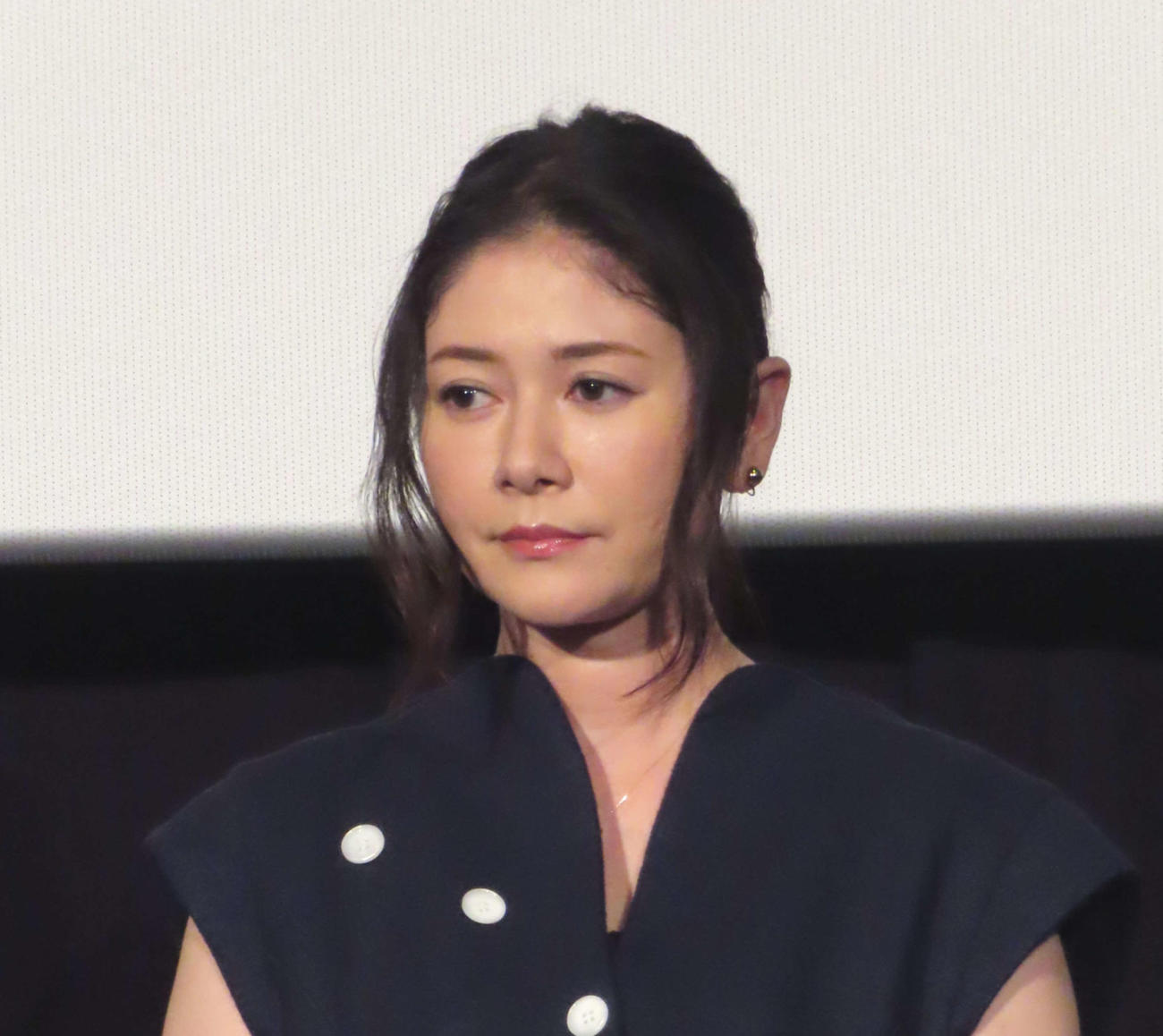 映画「大いなる不在」のプレミア試写会に出席した真木よう子（2024年6月25日）