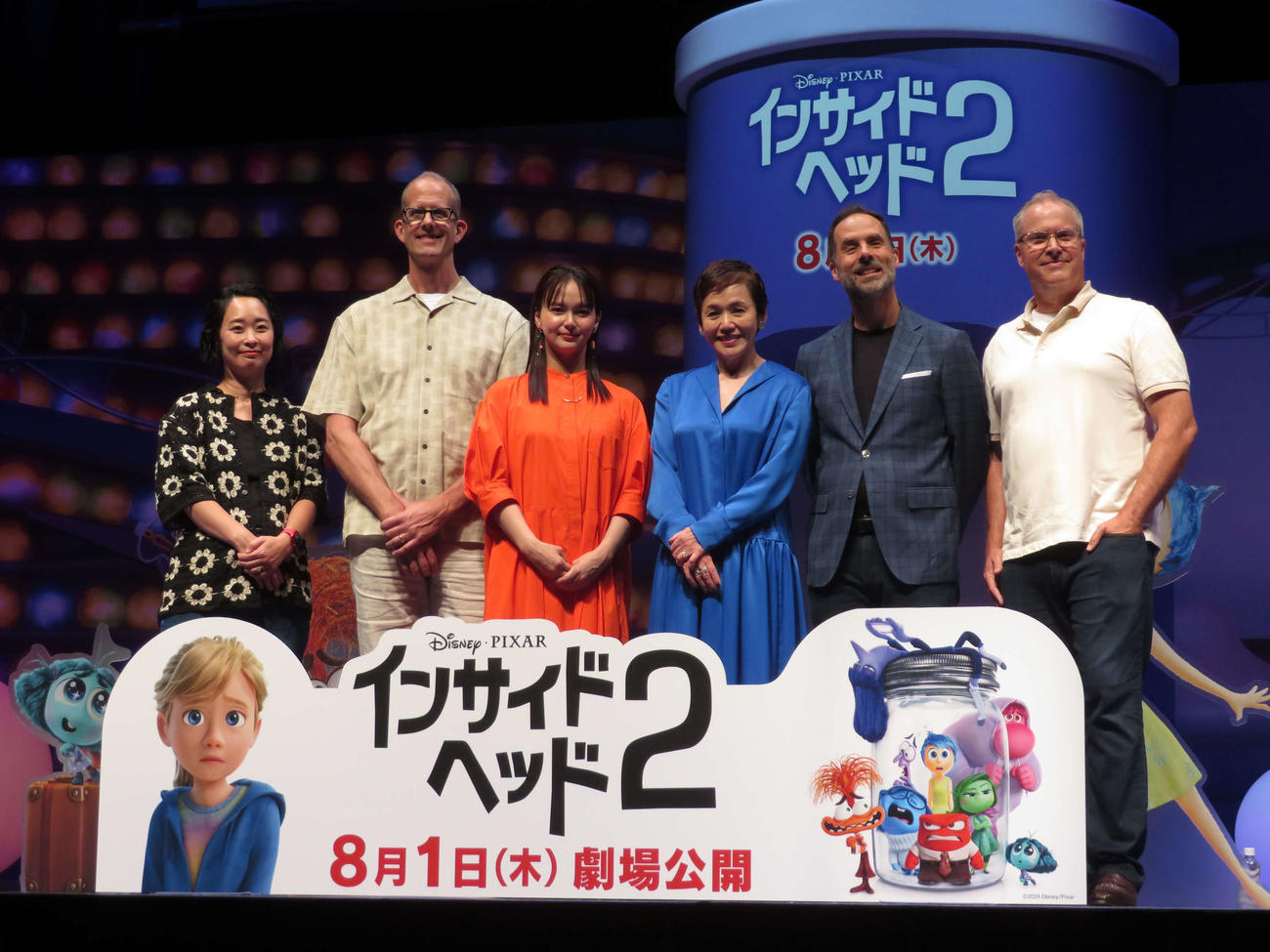 映画「インサイド・ヘッド2」の来日スペシャルイベントに登壇した左から村山佳子キャラクター・アート・ディレクター、ピート・ドクターエグゼクティブプロデューサー、多部未華子、大竹しのぶ、ケルシー・マン監督、マーク・ニールセンプロデューサー