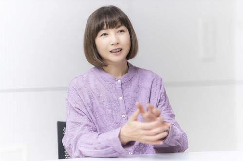 61歳女性タレント、脳梗塞発症の経験を振り返る　番組収録中に「マジックが持てない…」