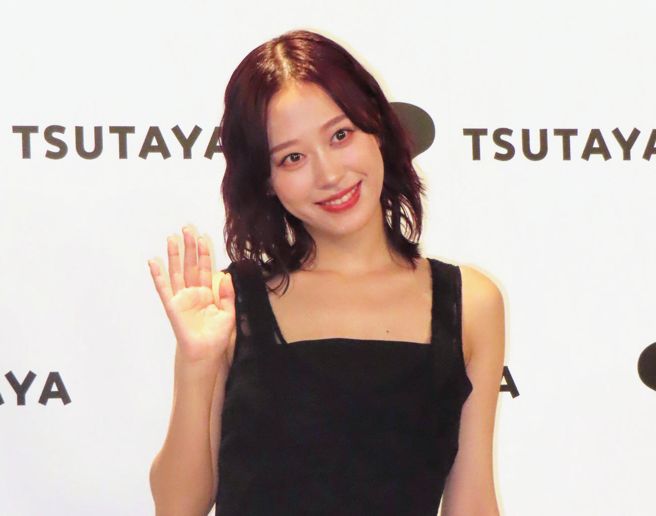 写真集「SAKURA FLOW」発売会見に登壇したモーニング娘。’24の小田さくら