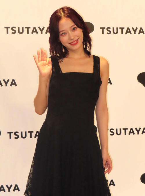 小田さくら６冊目ソロ写真集は100点「弓桁朱琴ちゃんが信じられないくらいほめてくれました」