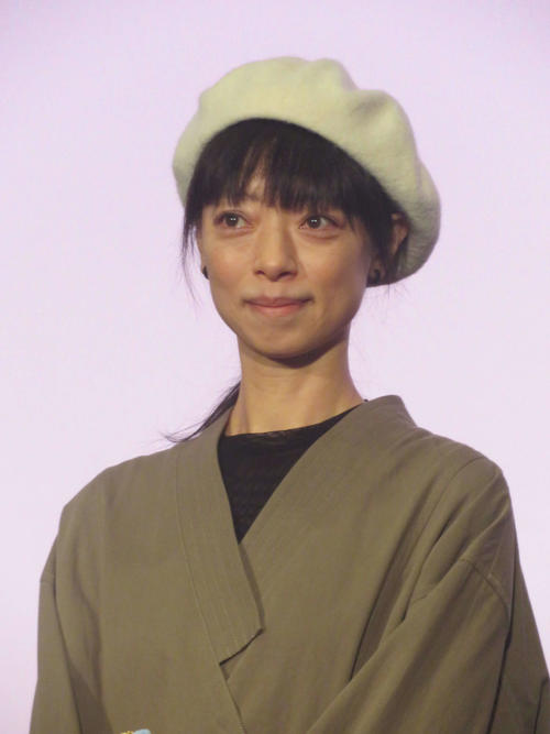 市川実和子、映画「化け猫あんずちゃん」初日舞台あいさつで大暴走!?