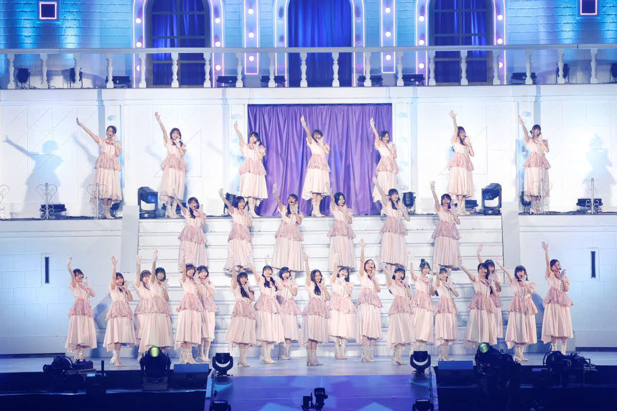 「真夏の全国ツアー2024」初日公演で新曲「チートデイ」を初パフォーマンスする乃木坂46