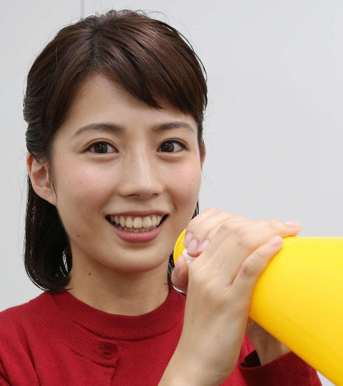 テレ朝・田中萌アナ「テレ朝夏祭り」で新人女子アナ２人と３ショット「めちゃくちゃ可愛い」
