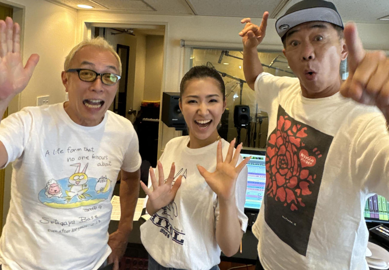 田中あいみ（中央）と所ジョージ（左）、木梨憲武