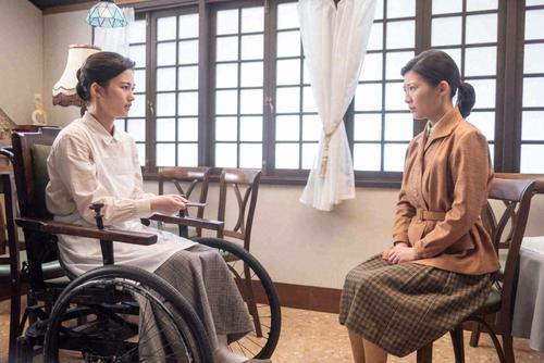 【24日の虎に翼】喫茶ライトハウス訪れた寅子は玉に何か言いたいことがあると感じ取る