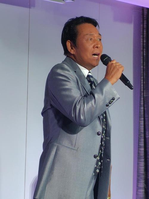 山本譲二がデビュー50周年記念で新曲「妻よ…ありがとう」　作曲のあの人とビア・パーティー