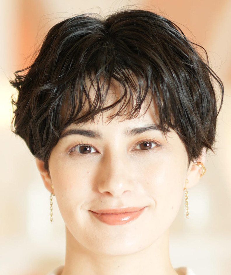 ホラン千秋（23年6月撮影）