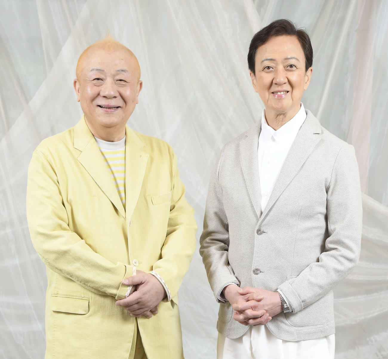 「歌舞伎座特別公演」を行った春風亭小朝（左）、坂東玉三郎
