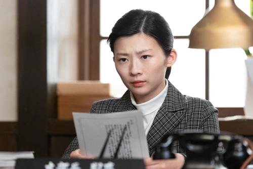 【29日の虎に翼】寅子は傍聴席に三条支部の事務員・小野が座っていることに気付く