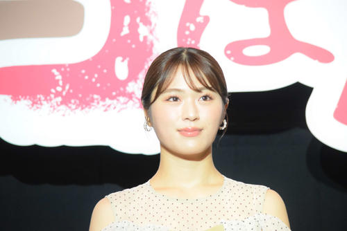 渋谷凪咲“関西凱旋”舞台あいさつに「恥ずかしい」も…どさくさ紛れに出演CMの鉄板ネタ連発