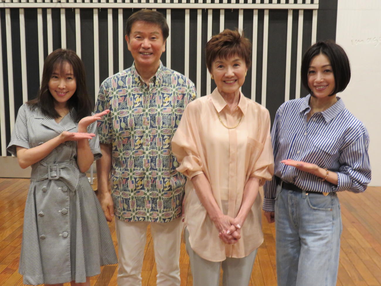 NACK5「青春もぎたて、朝一番！」の収録に参加した、左から風谷南友、森田健作、榊原るみ、酒井法子