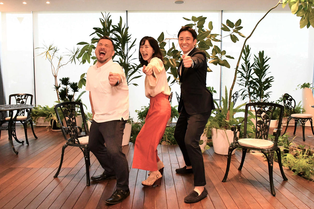 今吉晃一氏（左）、長島三奈さん（中）と対談した斎藤佑樹氏（C）ABCテレビ