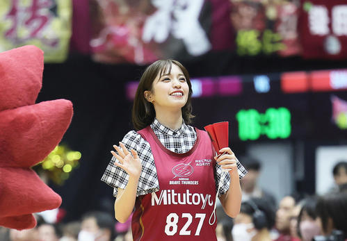 村島未悠、７月末で事務所退所　本人から申し出　６月に32歳バスケ元日本代表との不倫報道謝罪