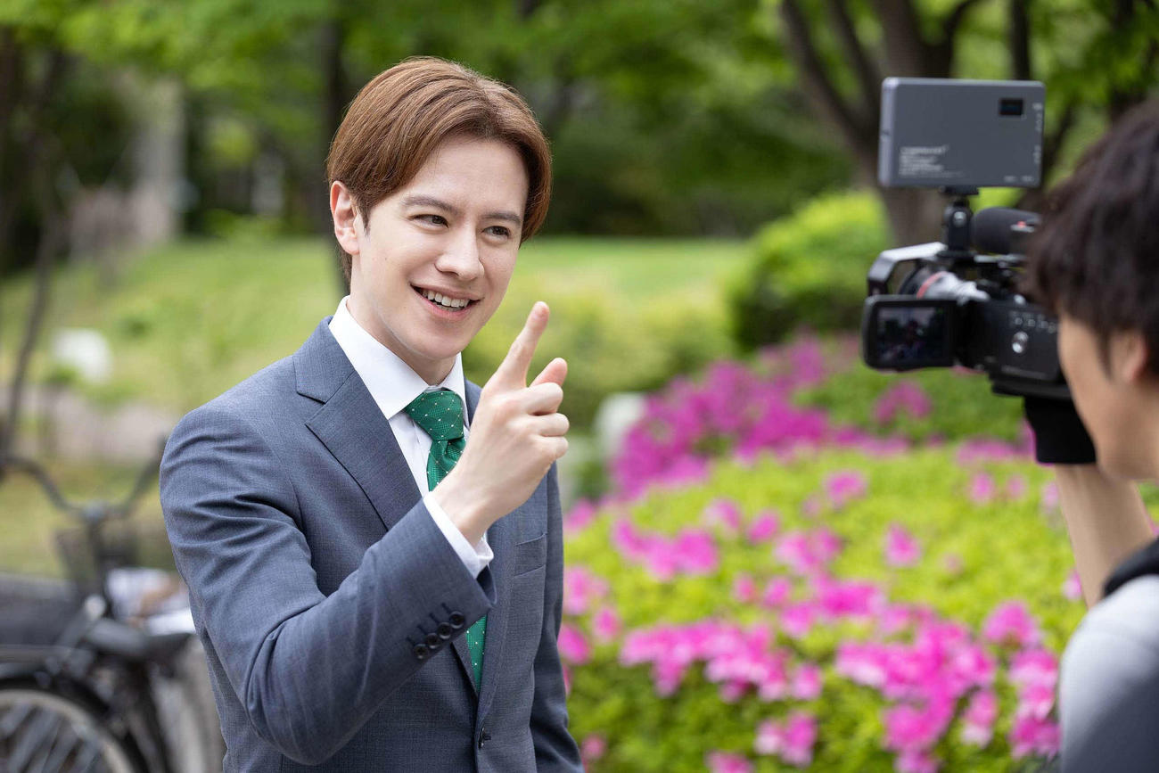 フジテレビ系「ギークス～警察署の変人たち～」よりウエンツ瑛士（C）フジテレビ