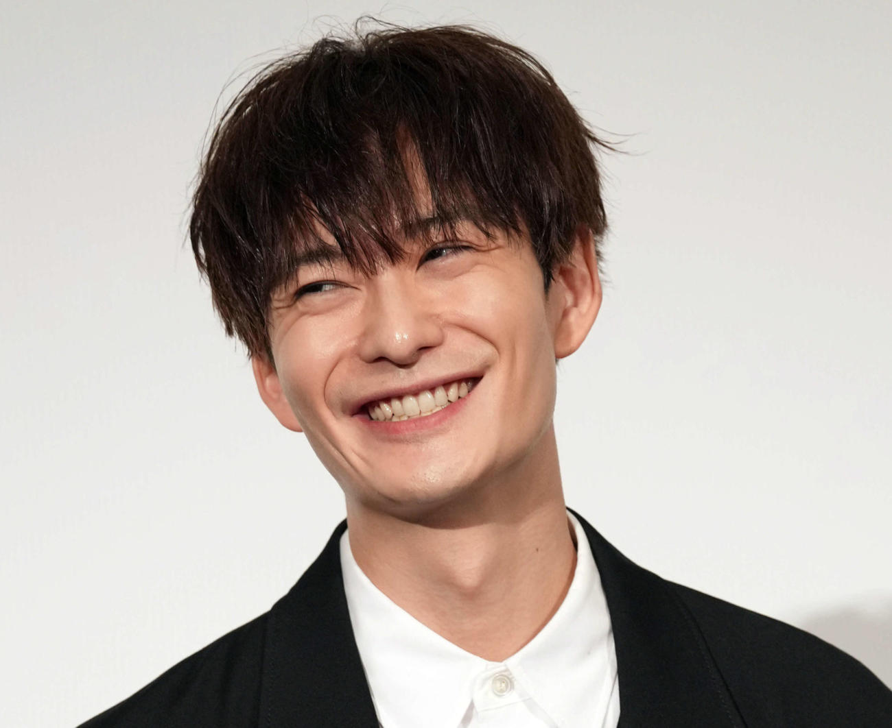 岡田将生（2024年3月撮影）