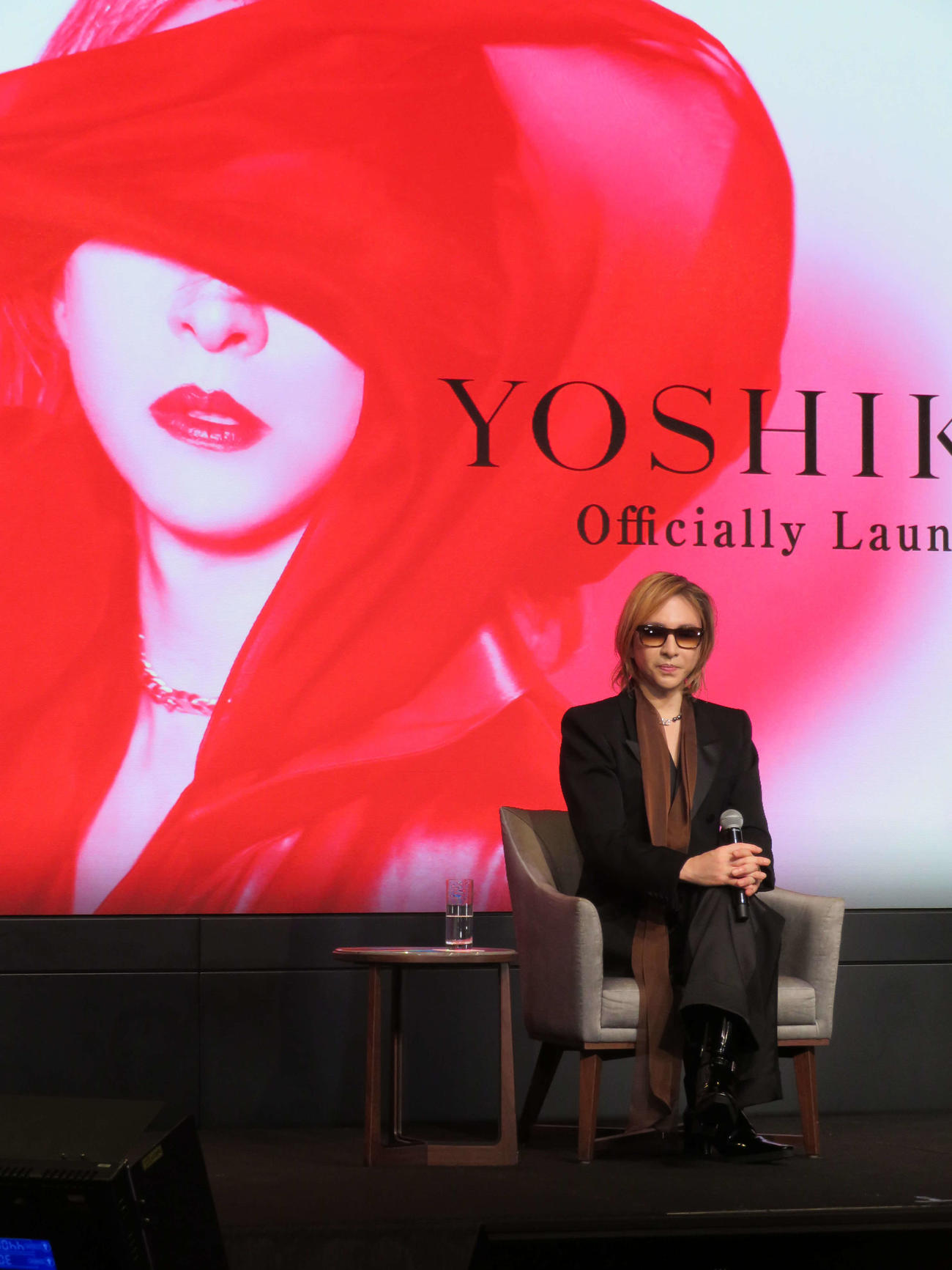 「YOSHIKI＋発表記者会見」に出席したYOSHIKI