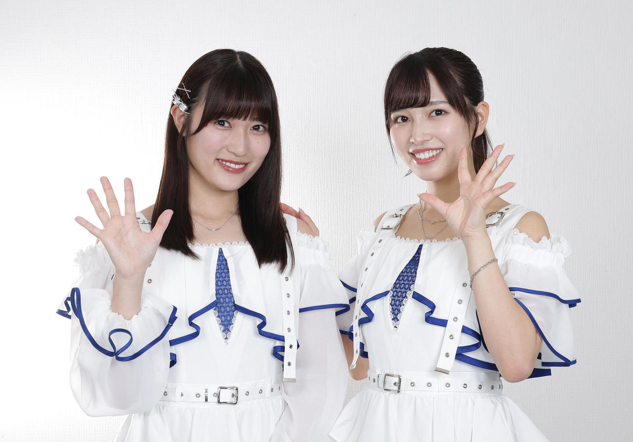 my favに新加入し意気込みを語った田中美帆（左）と川又あん奈（撮影・中島郁夫）