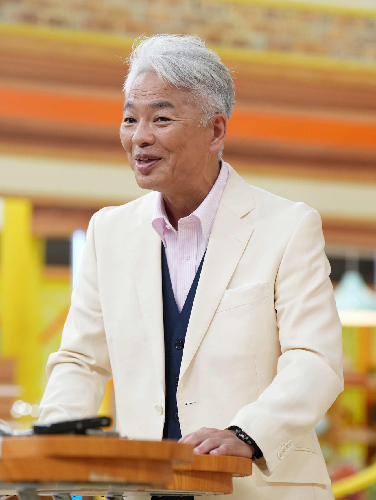 番組開始から15周年を迎え囲み取材に臨むTBSテレビ「ひるおび」の総合司会を務める恵俊彰（撮影・小沢裕）
