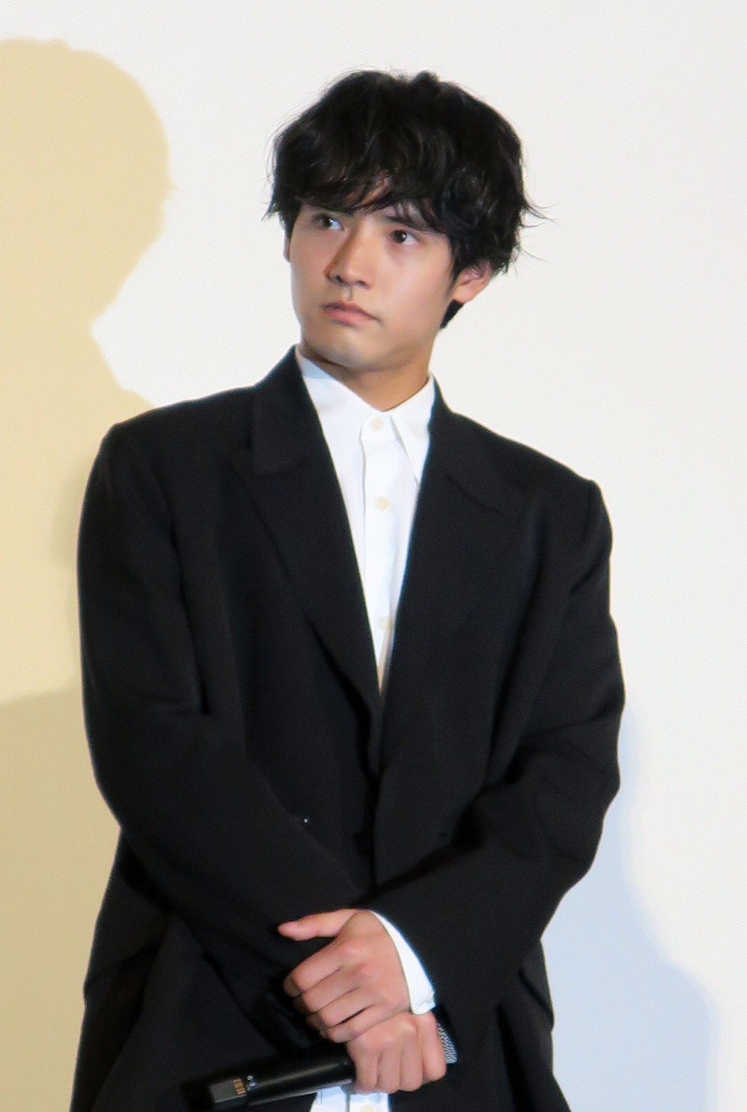 映画「もしも徳川家康が総理大臣になったら」大ヒット御礼舞台あいさつに登場した赤楚衛二