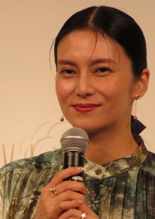 柴咲コウ、肌のケアにずっと無頓着「30代中盤まではパックもあまりしたことなかった」