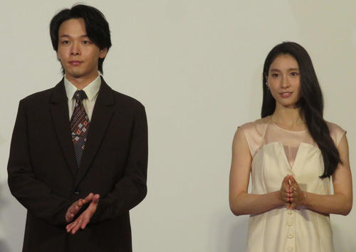 中村倫也が初の医師役「悩んでいる方も見てくれるかも知れないから。責任は大きい」