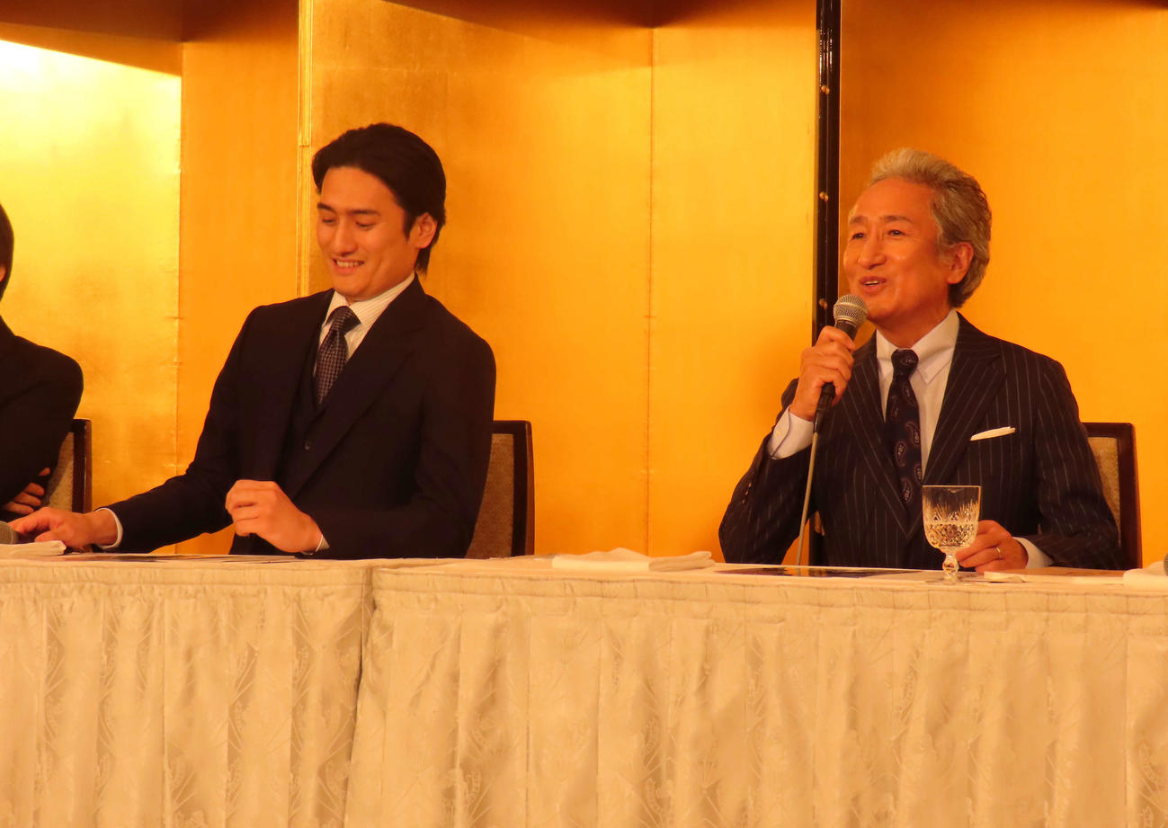 「令和六年度松竹大歌舞伎」制作発表会見に登壇した中村錦之助（右）と中村隼人