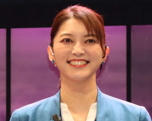 元宙組トップ朝夏まなと、共演中の元トップ娘役と「弾丸旅行」投稿　「女神降臨」の声