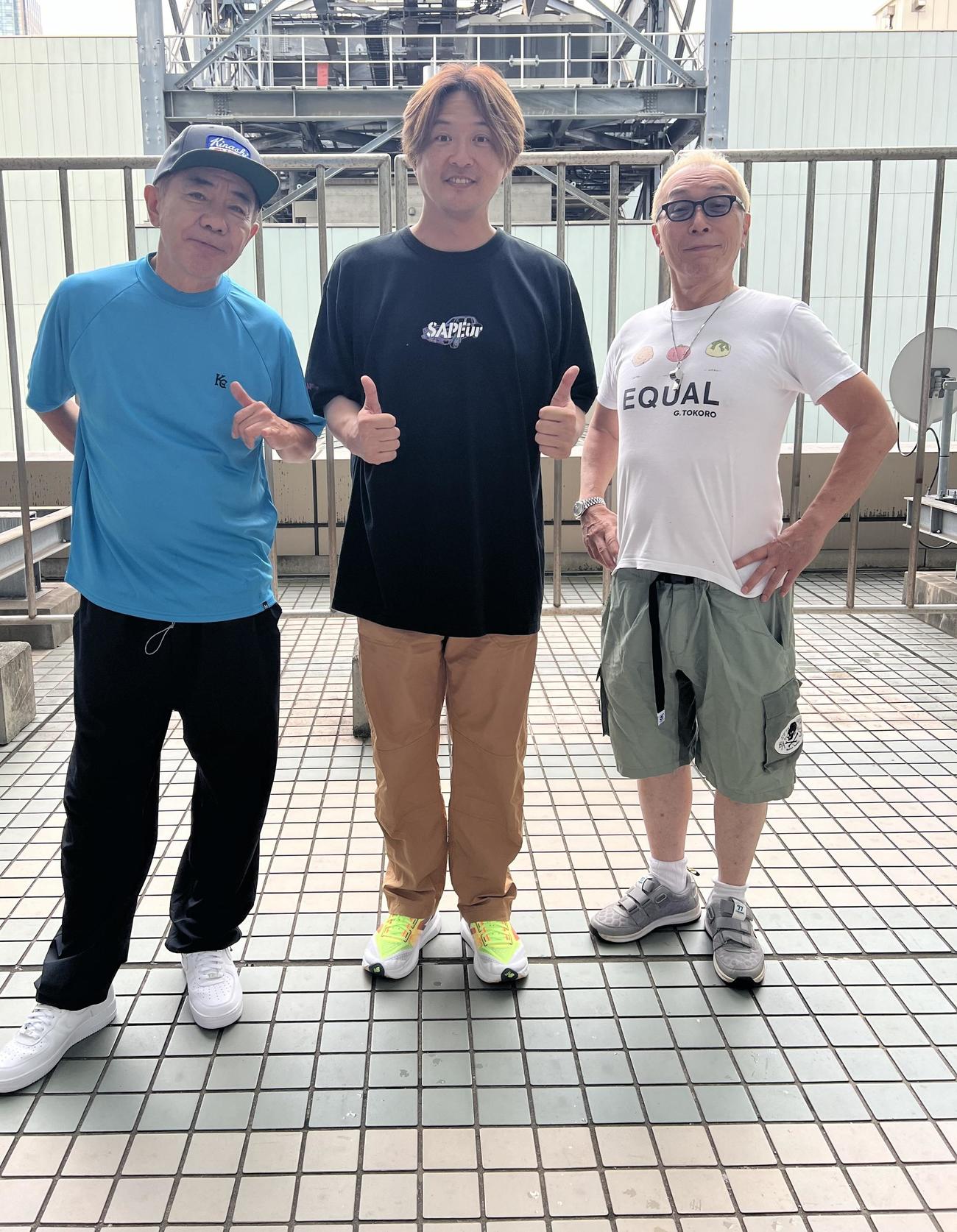 左から木梨憲武、純烈・酒井一圭、所ジョージ