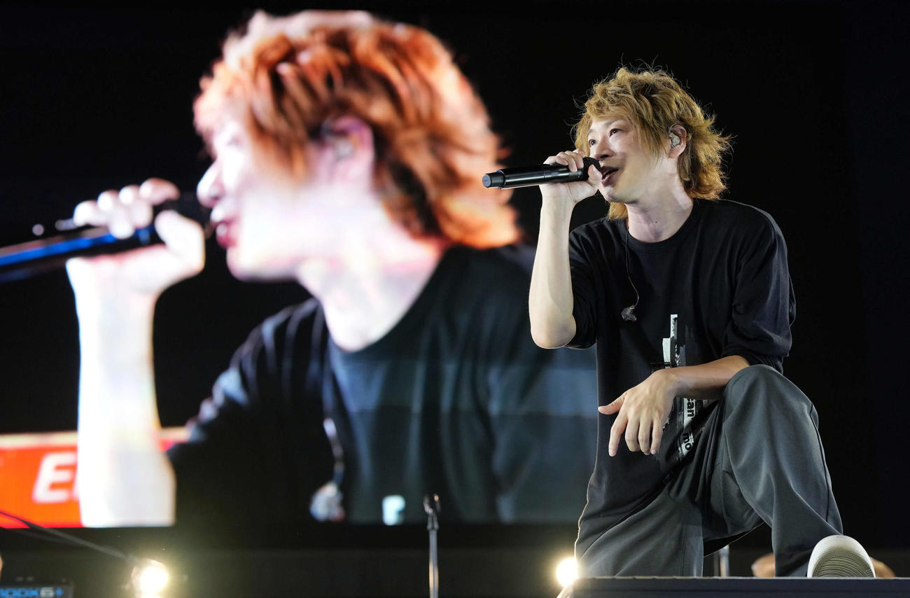 大ヒット曲「虹」を熱唱。ファンを魅了したAqua Timez（撮影・たえ見朱実）